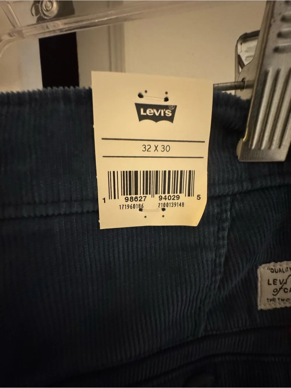 NWT- Levi’s- Xx Chino Standard Taper Corduroy Men's Pants. 32x30. Zodiac Blue